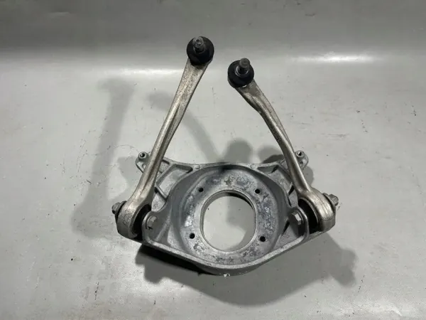 Soporte amortiguador trasero izquierdo OEM 8K0407509P Porsche Macan image 4