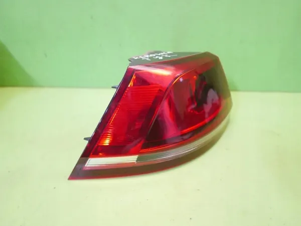 Lámpara trasera izquierda en aleta VW GOLF VII KOMBI 12-16 image 3