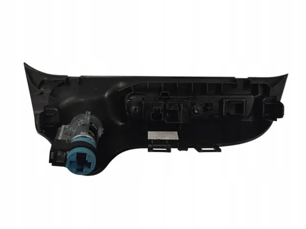 Prise 12V Avant OEM 156146504 pour Alfa Romeo image 5
