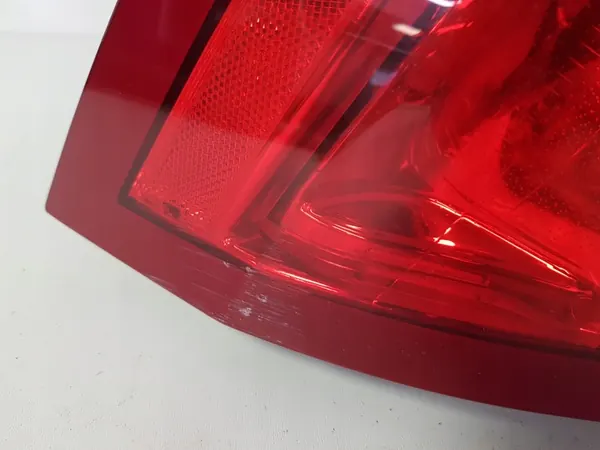 Lámpara trasera izquierda Volvo XC60 I Lift 31323034 image 2