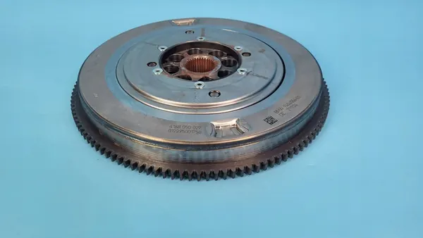 BMW 3' G20 330e Kaksoismassaväkä 9454556 image 6