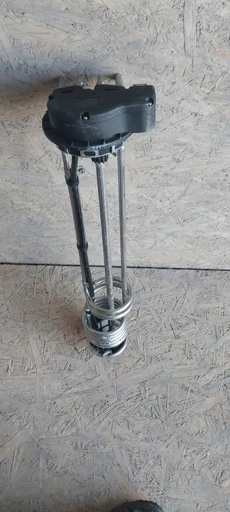 Capteur de niveau AdBlue Daf XF XG OEM 2386458 image 1