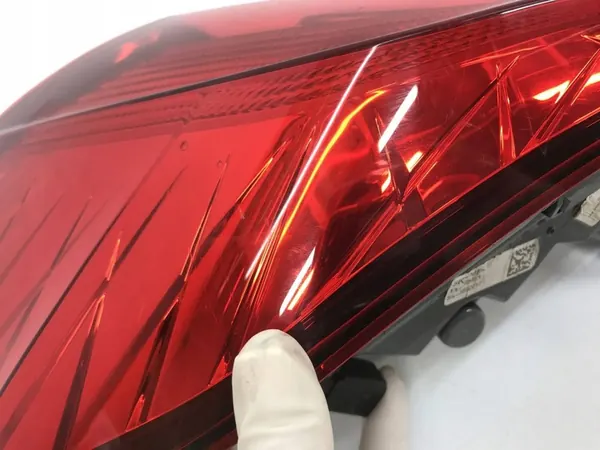 Luz Trasera Derecha Skoda Kamiq 658945096 image 4