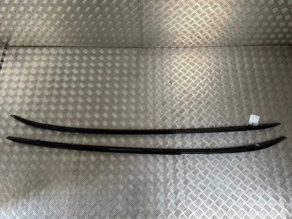 Volvo XC60 2022 Barras de Techo OEM 32216816 image 5