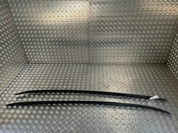 Volvo XC60 2022 Barras de Techo OEM 32216816 image 6