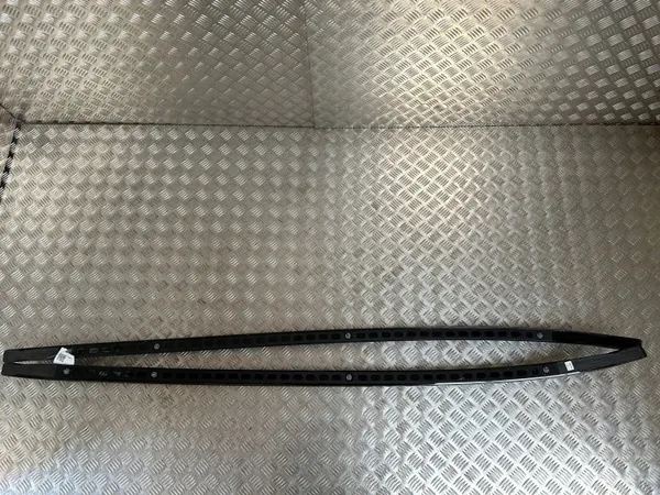 Volvo XC60 2022 Barras de Techo OEM 32216816 image 7