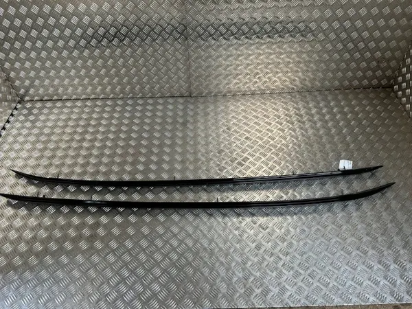 Volvo XC60 2022 Barras de Techo OEM 32216816 image 8