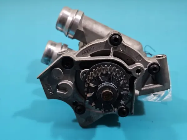 Vattenpump Audi A4 B8 1.8 TFSI 682M2 image 2