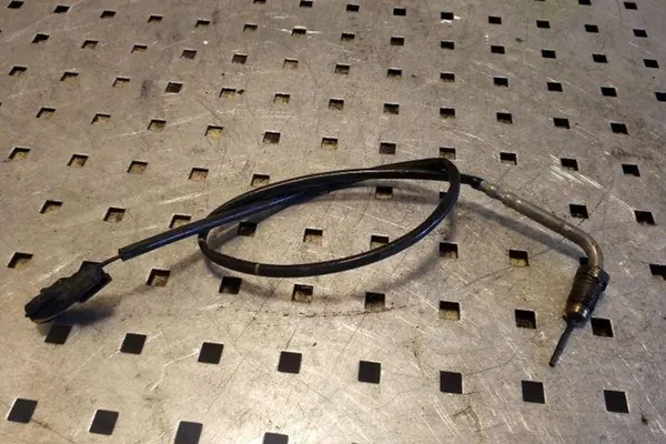 Sensor de temperatura de escape NISSAN X-TRAIL 1.6L diesel OEM 226407522R image 2