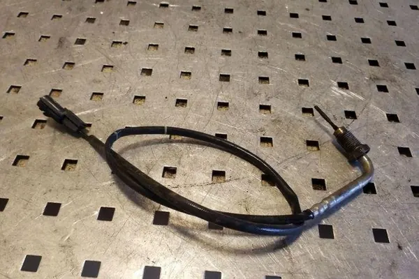 Sensor de temperatura de escape NISSAN X-TRAIL 1.6L diesel OEM 226407522R image 3