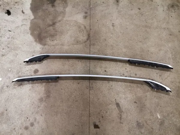 Barras de tejadilho Peugeot 2008 OEM mnhgf - Par completo image 2