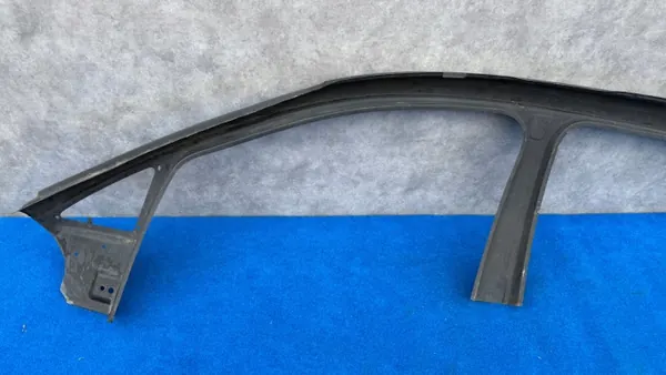VW Touran 2003+ Montant A Droit OEM 1T0809606H image 6