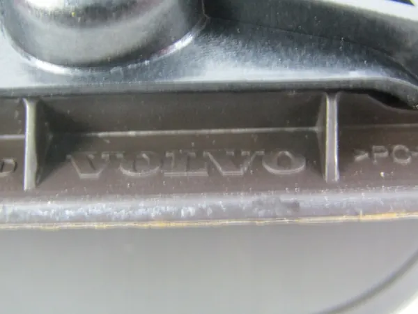 Bouchon Volvo XC60 OEM AK-6-91342 - État Utilisé image 5