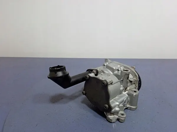 Bomba de aceite OEM 04L145208H para Skoda Rapid II 1.6 TDI image 3