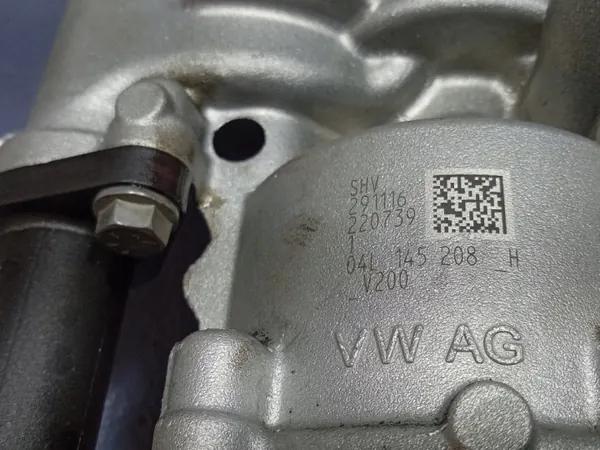 Bomba de aceite OEM 04L145208H para Skoda Rapid II 1.6 TDI image 5