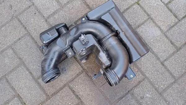 KIA PRO CEED II 12- Ilmaresonaattorin Kotelo 28220-A2000 image 2