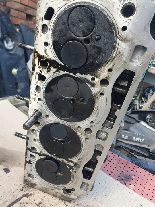 Culata OEM głowica Volvo V40 1.9 dci - Usada image 6