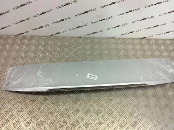 Spoiler do porta-malas BMW 5 (F10) 2011 OEM 7234672 image 4