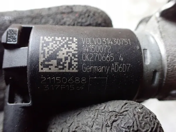 Volvo XC90 2019 Válvula de ajuste do comando de válvulas OEM 14150072 image 4