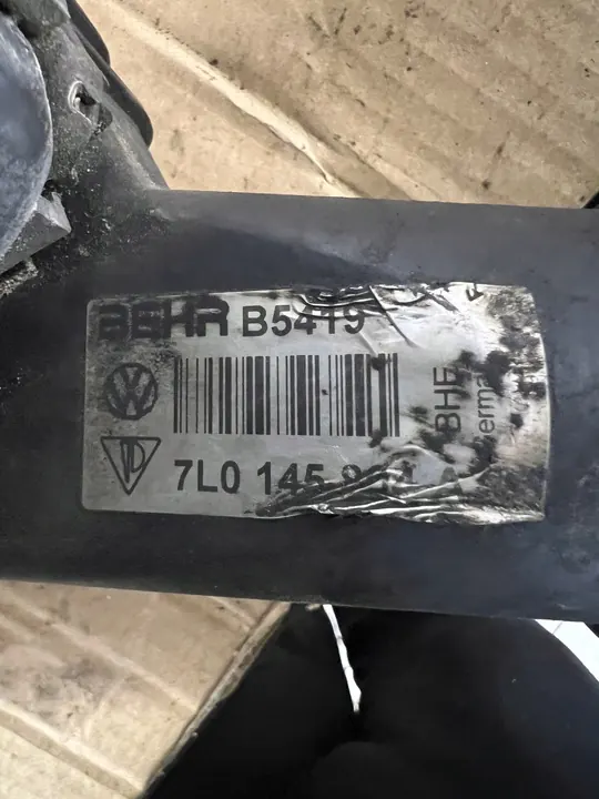 Intercooler derecho VW Touareg I 5.0 TDI image 3