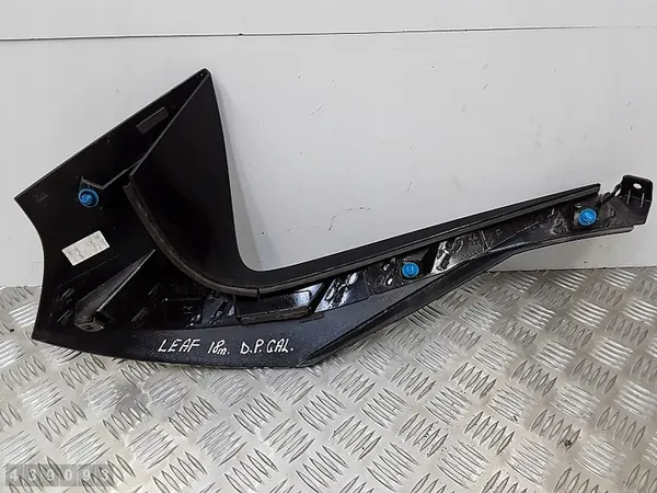 Finition de pilier Nissan Leaf 2018 96036-X12PB image 2