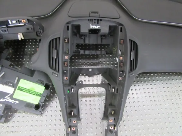 Tableau de bord OE2025-Automonster Chevrolet Volt 2010 image 5