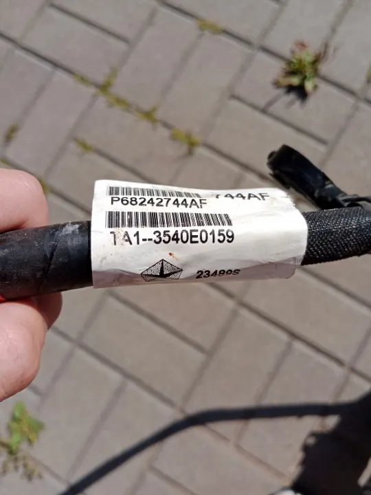 Câble Batterie Chrysler Pacifica Hybride OEM P68242744AF image 4