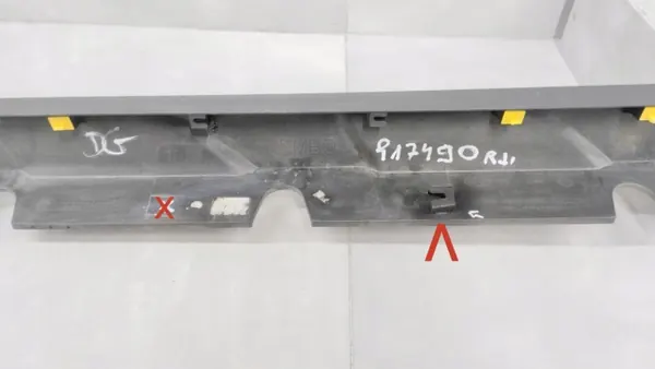 OEM 87752 J9000 Moldura soleira direita Hyundai Kona image 7