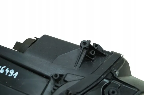 Oikea Etuvalaisin VW Passat B8 3G1 image 5