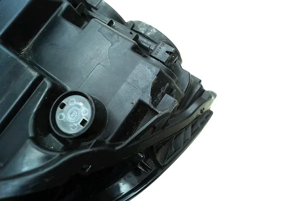 Oikea Etuvalaisin VW Passat B8 3G1 image 6