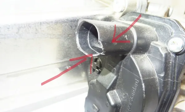 EGR-venttiili jäähdyttimellä VW 059131309C image 10