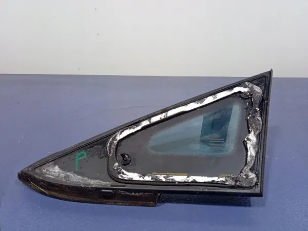 Vidrio Triangular Delantero Derecho Ford Fiesta MK7 OEM 8A61A29710A image 4