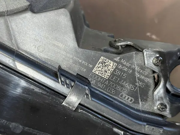 AUDI Q5 80A Faro Delantero Derecho Matrix Completo 80A941036E image 3
