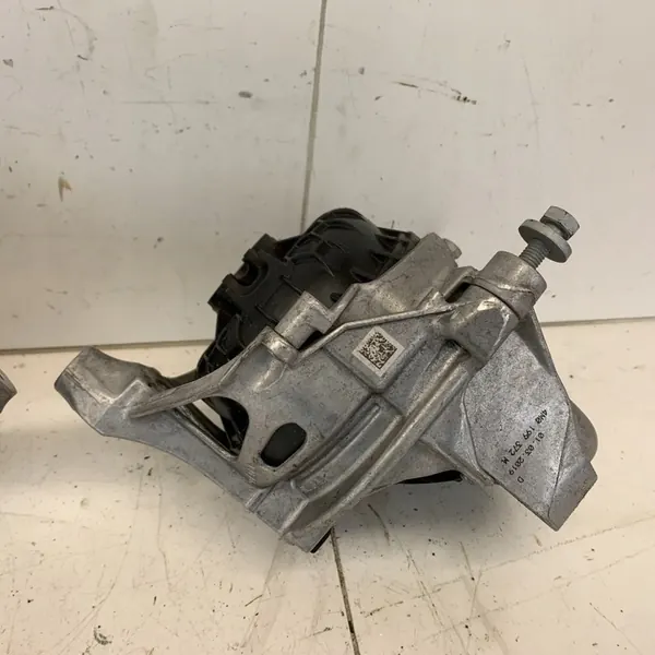 Cojín de Montaje del Motor Derecho Izquierdo AUDI Q5 II FY 80A TDI image 8
