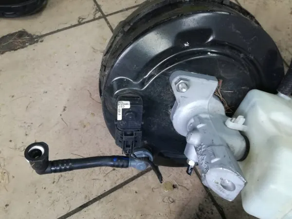 Servofreno BMW X1 E84 con bomba OEM 6788040 image 3
