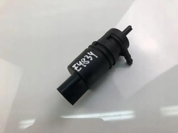 Pompe lave-glace OEM 14473749 pour BMW Série 3 E92 image 2