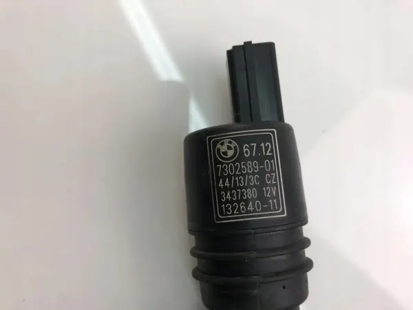 Pompe lave-glace OEM 14473749 pour BMW Série 3 E92 image 4