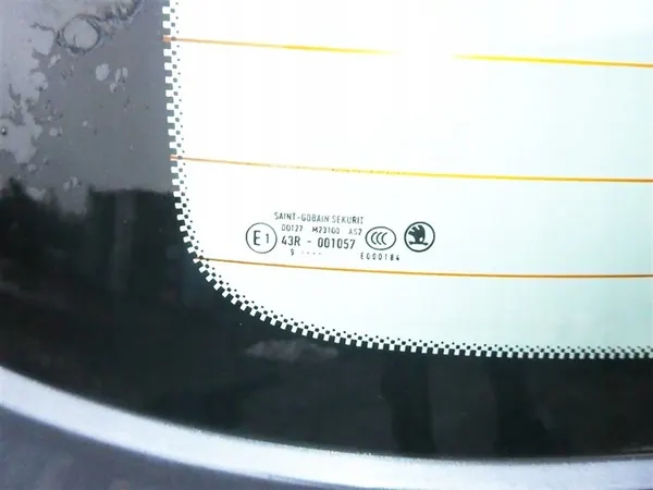 Vitre Arrière Skoda Fabia II Hatchback 2006-2014 OEM image 3