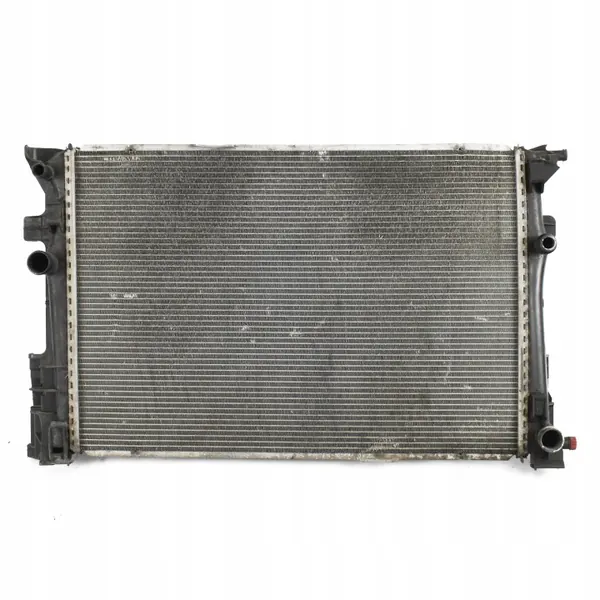 Radiateur d'eau OEM A2465001303 pour Mercedes-Benz image 2
