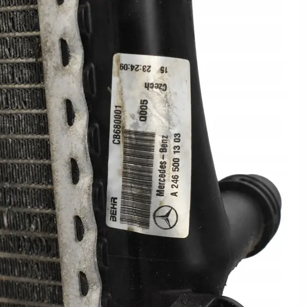 Radiateur d'eau OEM A2465001303 pour Mercedes-Benz image 3