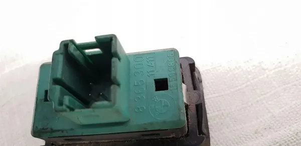 BMW 3 E36 1998 Raamknoppen OEM 15599806 image 3