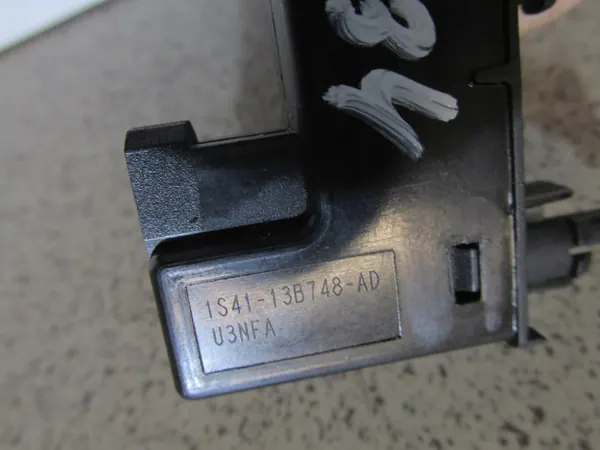 Handschuhfachleuchte Ford OE OEM 1S41-13B748-AD image 4