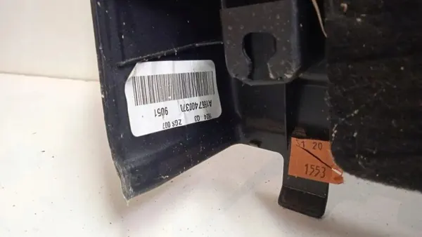 Acabado de maletero Mercedes-Benz OEM A1667400370 image 3