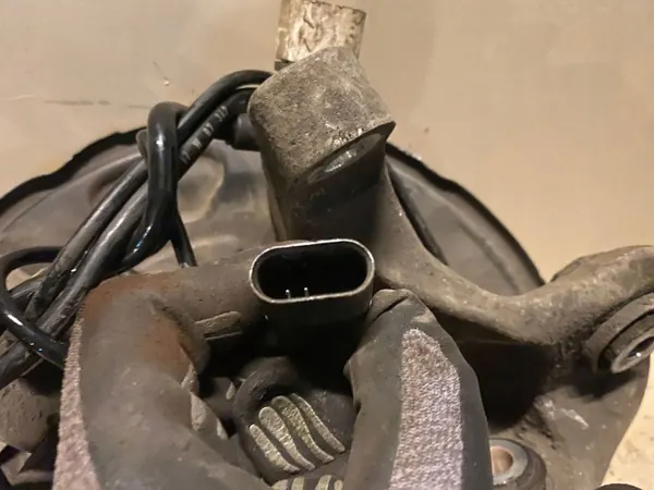 Mercedes-Benz takapyörän navan OEM UTO31410 image 5