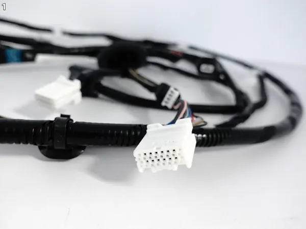 INFINITI Q50 Takapuskuri Johdotus 4 PDC image 2