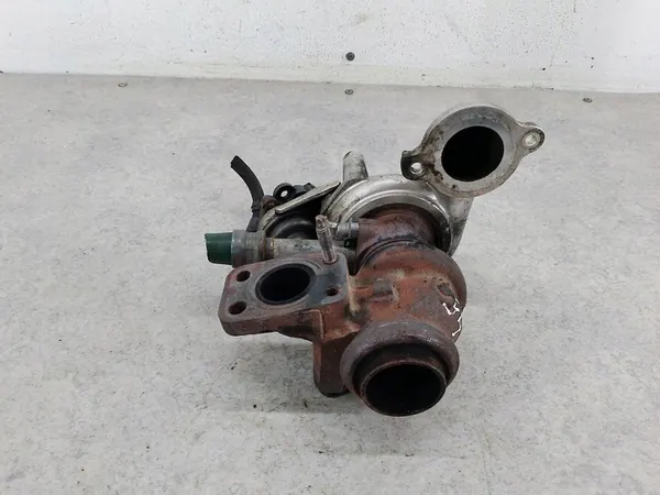 Turbocompresor con Colector Peugeot 207 1.6 HDI image 5