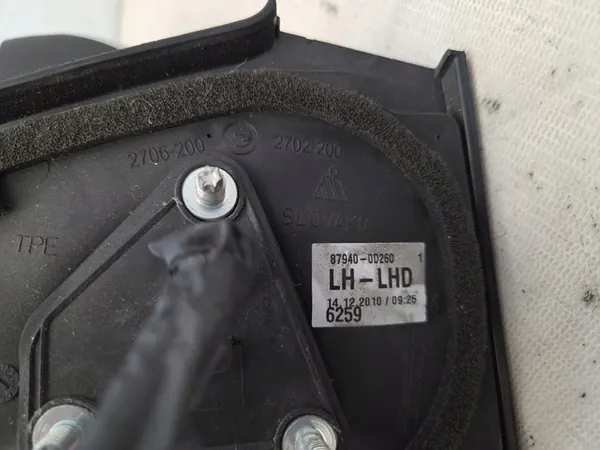 YARIS II 05-11 Vasemmanpuoleinen Sähkösivupeili 87940-0D260 image 8