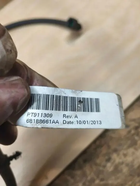 Scheibenwaschanlagenschlauch OEM 68188661AA Jeep image 3