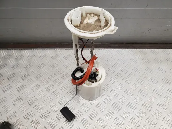 Brandstofpomp Audi Q3 8U 5N0919087J image 5