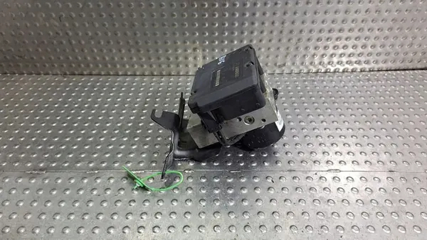 ABS-rempomp Volvo V70 S70 2.5 20V image 2